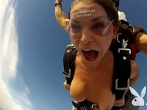 [1280x720] 會員獨家跳傘運動BADASS, Members Sensational Skydiving  Txxx.com